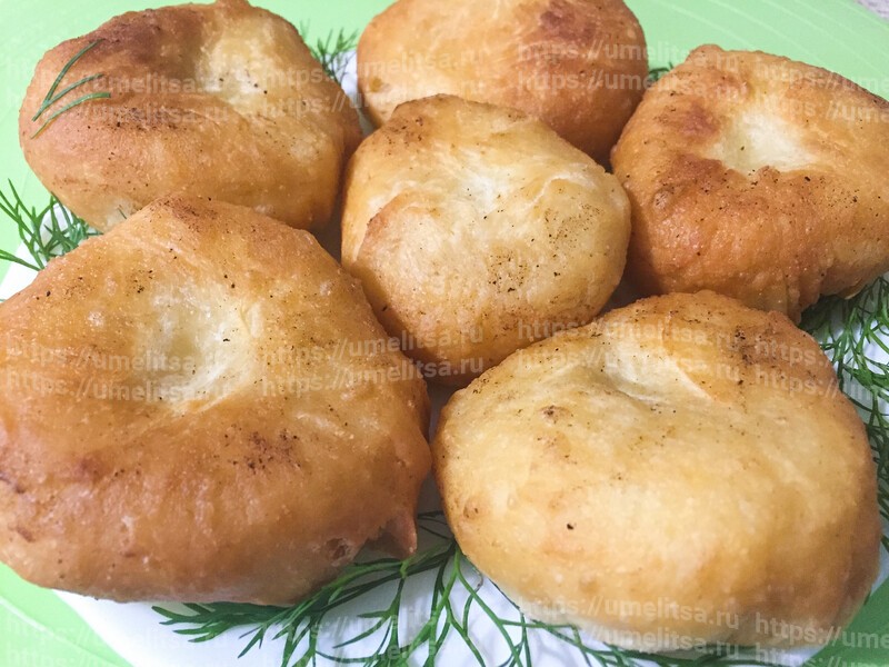 Сочные беляши на сковороде