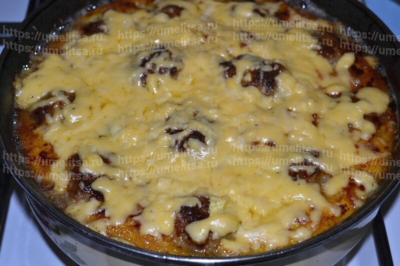 Мясные тефтели в нежной кабачковой запеканке