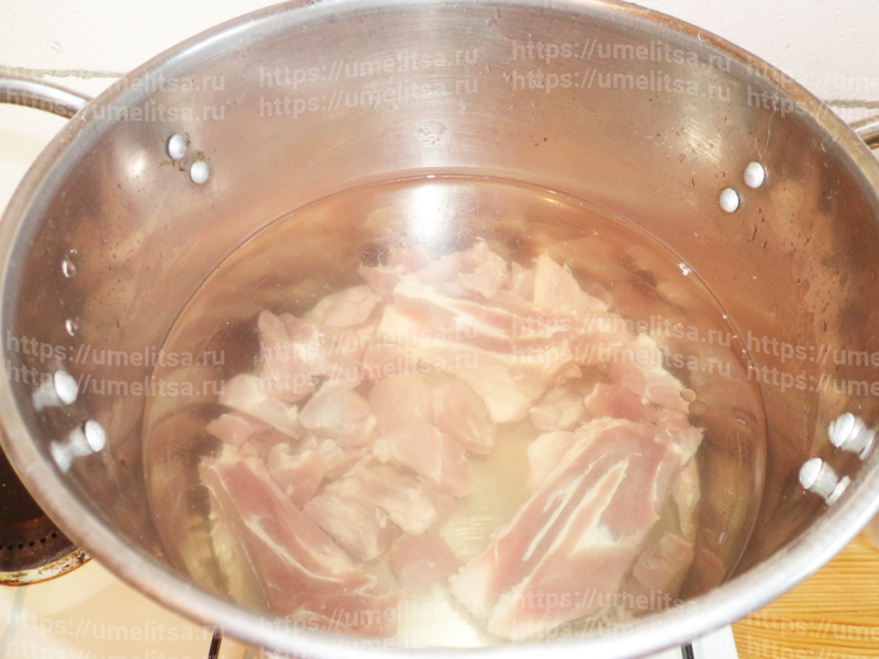 Борщ. Пошаговая инструкция для молодой хозяйки.