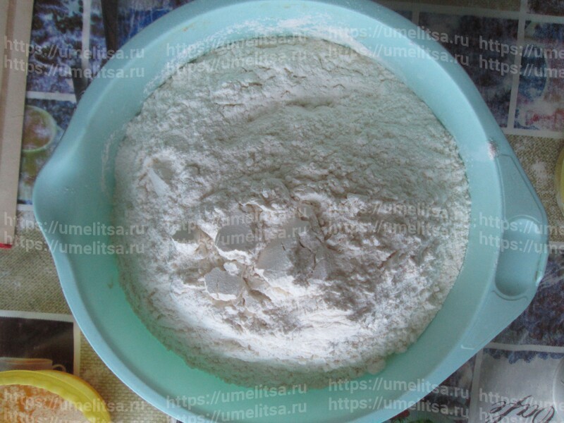 Дрожжевое тесто для пирожков и пышек