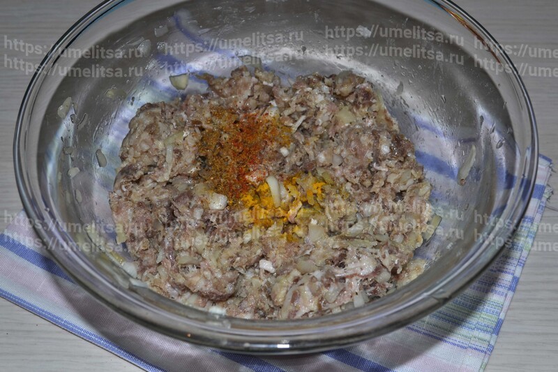 Мясные тефтели в нежной кабачковой запеканке