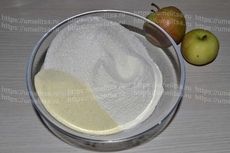 Насыпной яблочный пирог