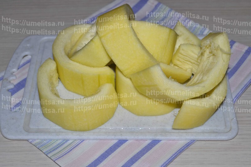 Мясные тефтели в нежной кабачковой запеканке