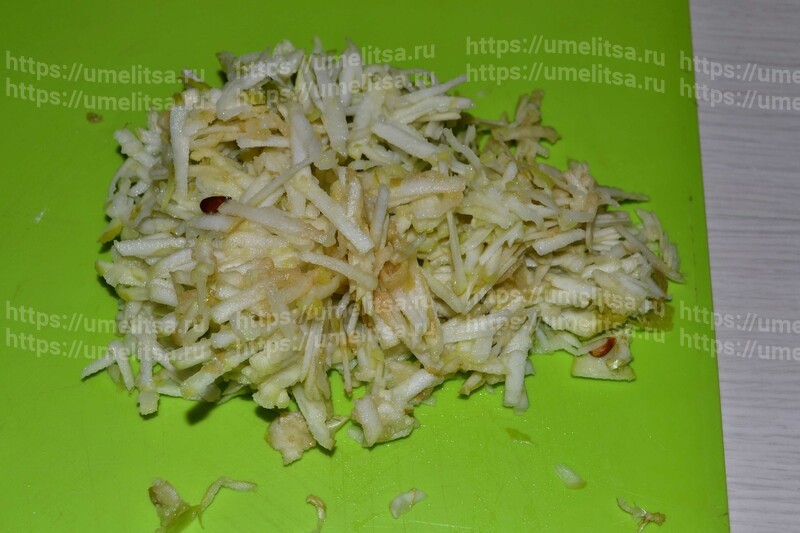 Насыпной яблочный пирог