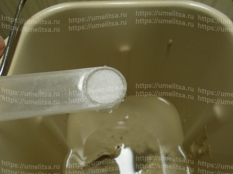 Хлеб на ржаной закваске с луком