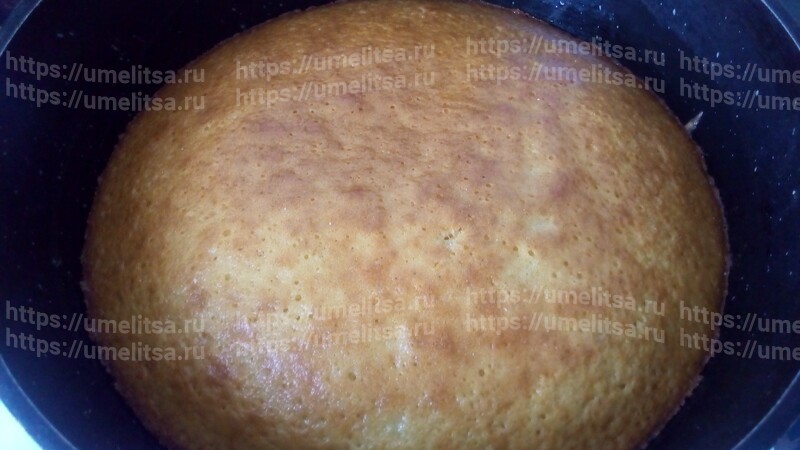 Пирог домашний с изюмом