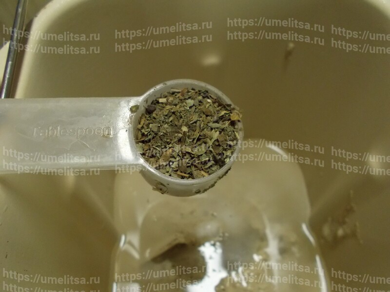 Хлеб на ржаной закваске с луком