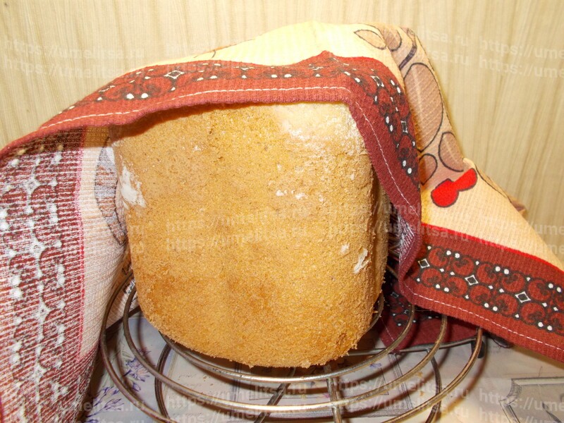 Хлеб с кусочками сала в хлебопечке