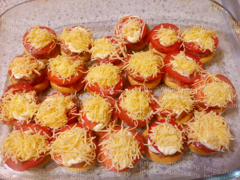 Закусочные бублики с фаршем