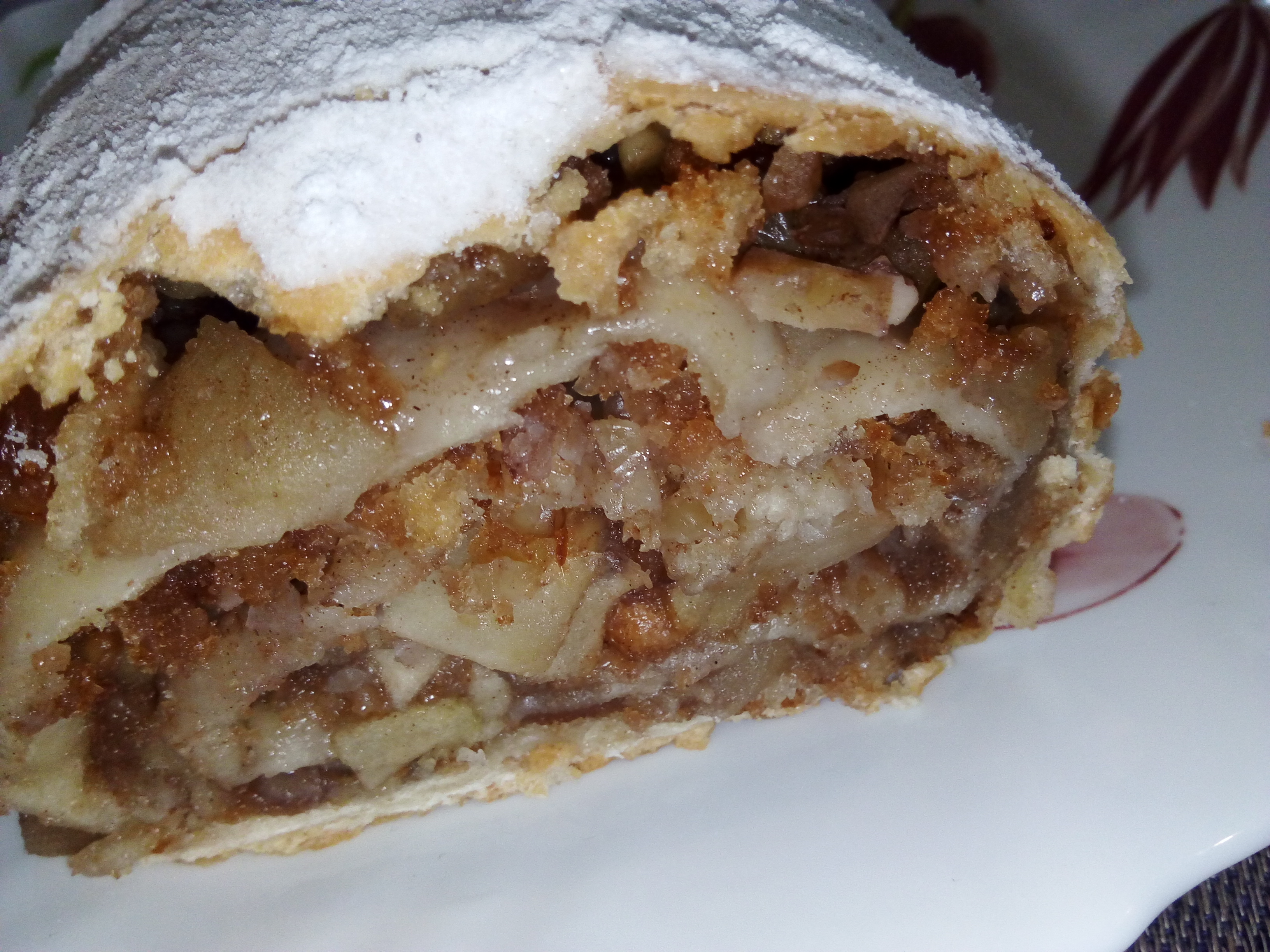 Яблочный штрудель