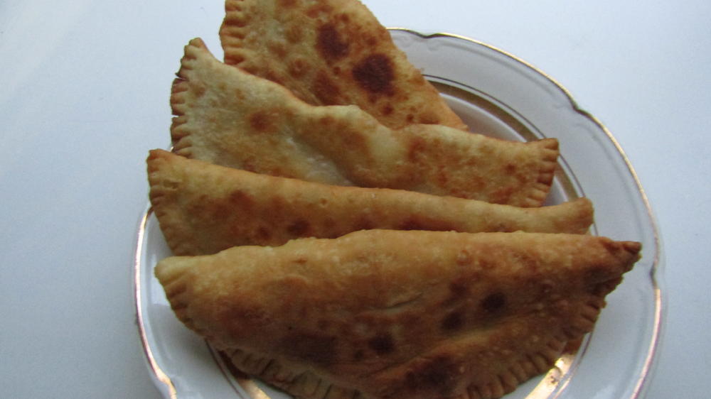 Как приготовить настоящие крымские чебуреки