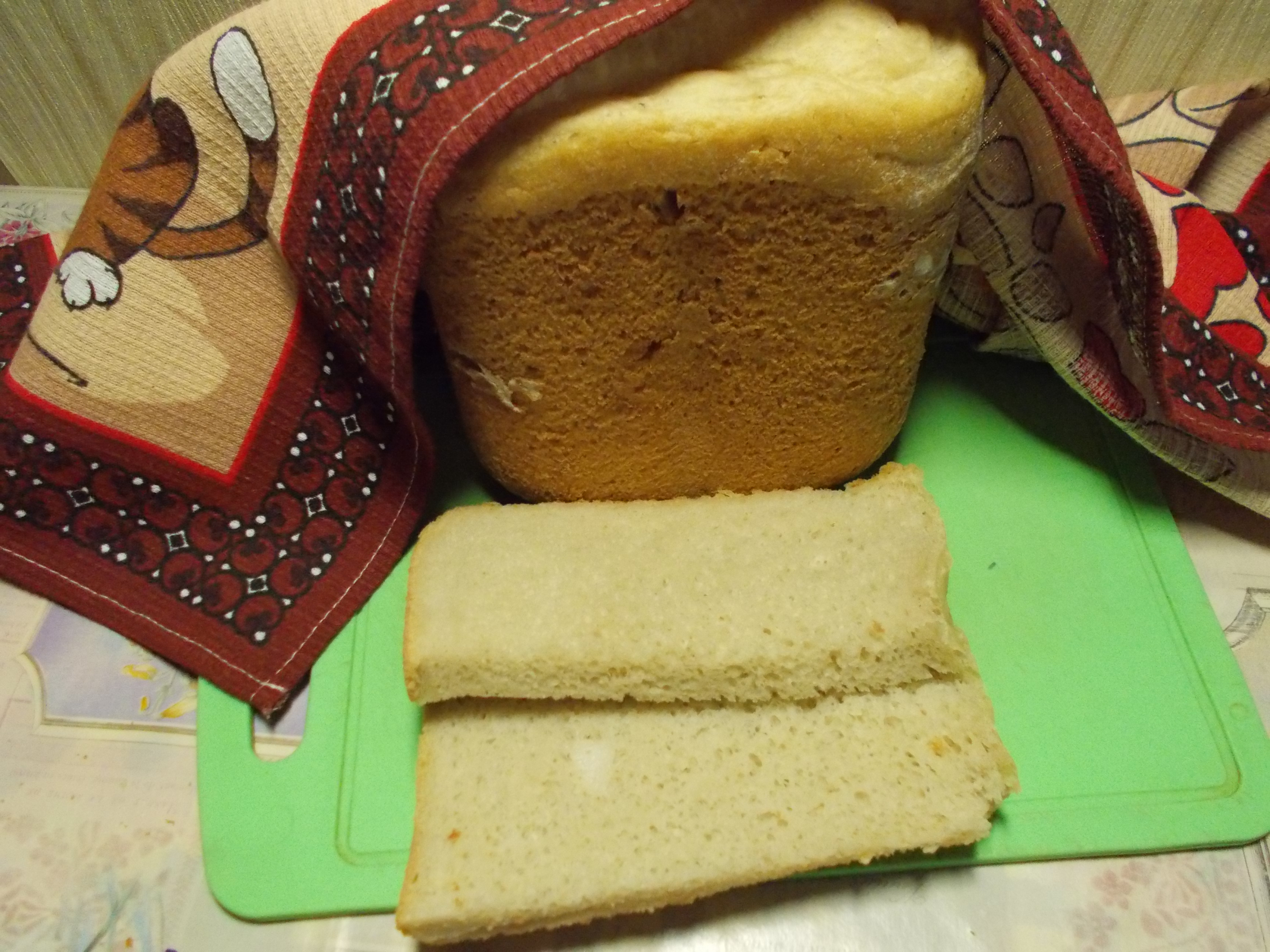 Хлеб с кусочками сала в хлебопечке