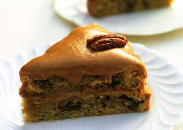 Кекс с пеканом, кофе и кленовым сиропом