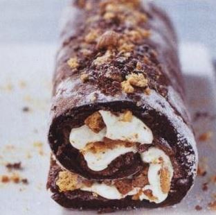 Шоколадный рулет со сливками и амаретти