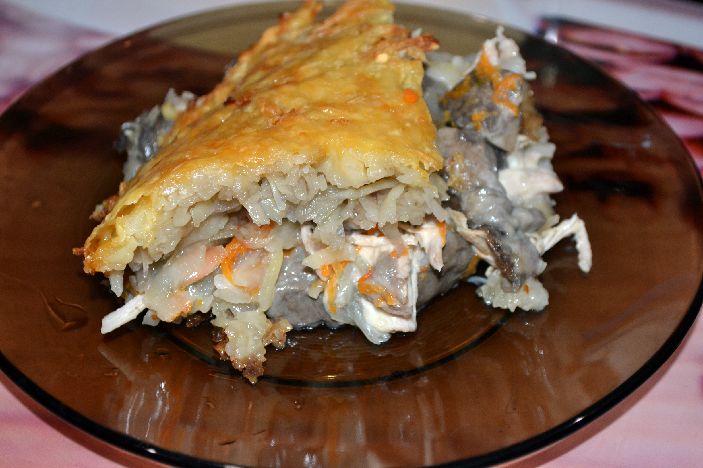 Картофельная запеканка с курицей и грибами