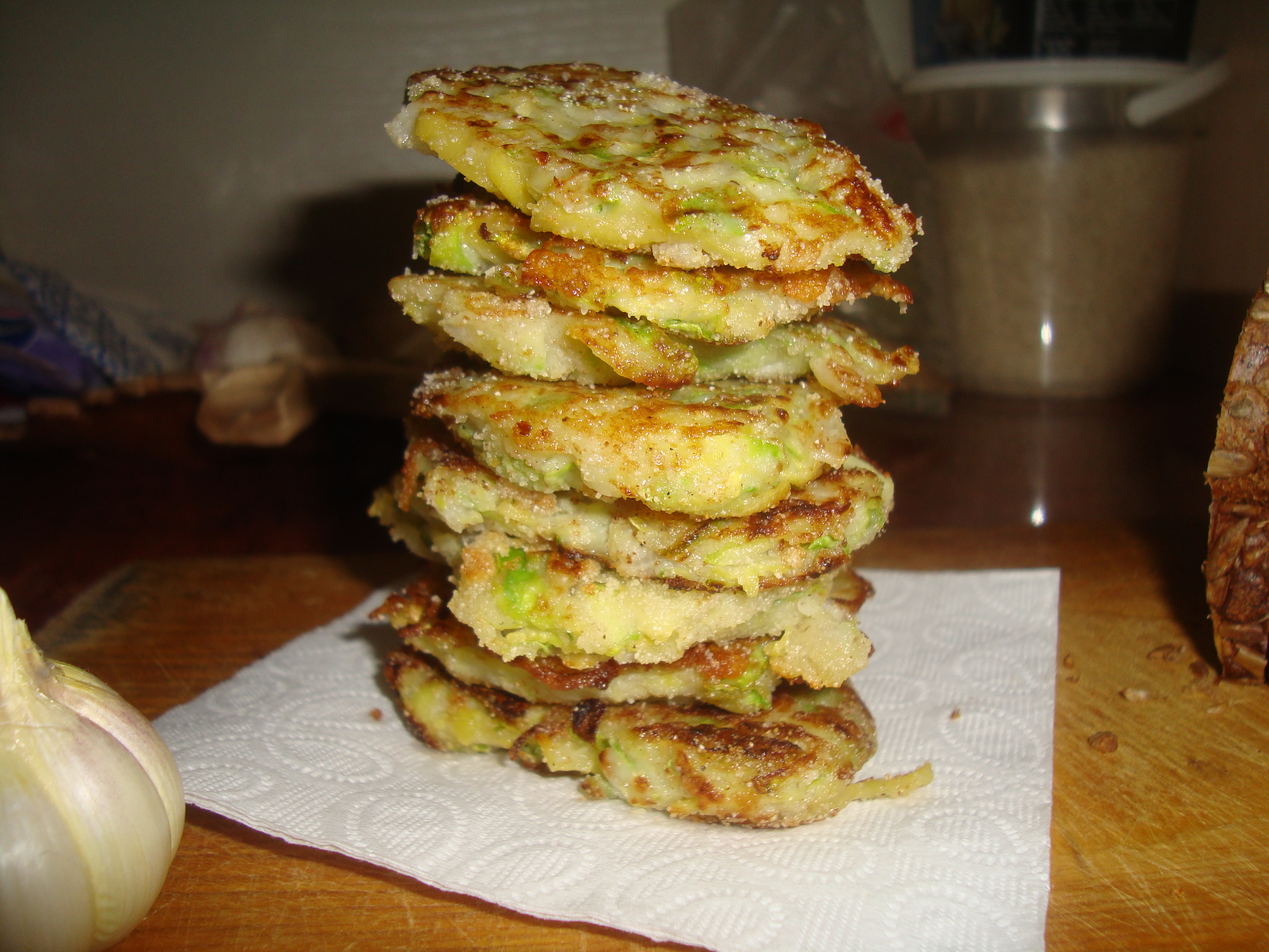 Оладьи из кабачков и картофеля