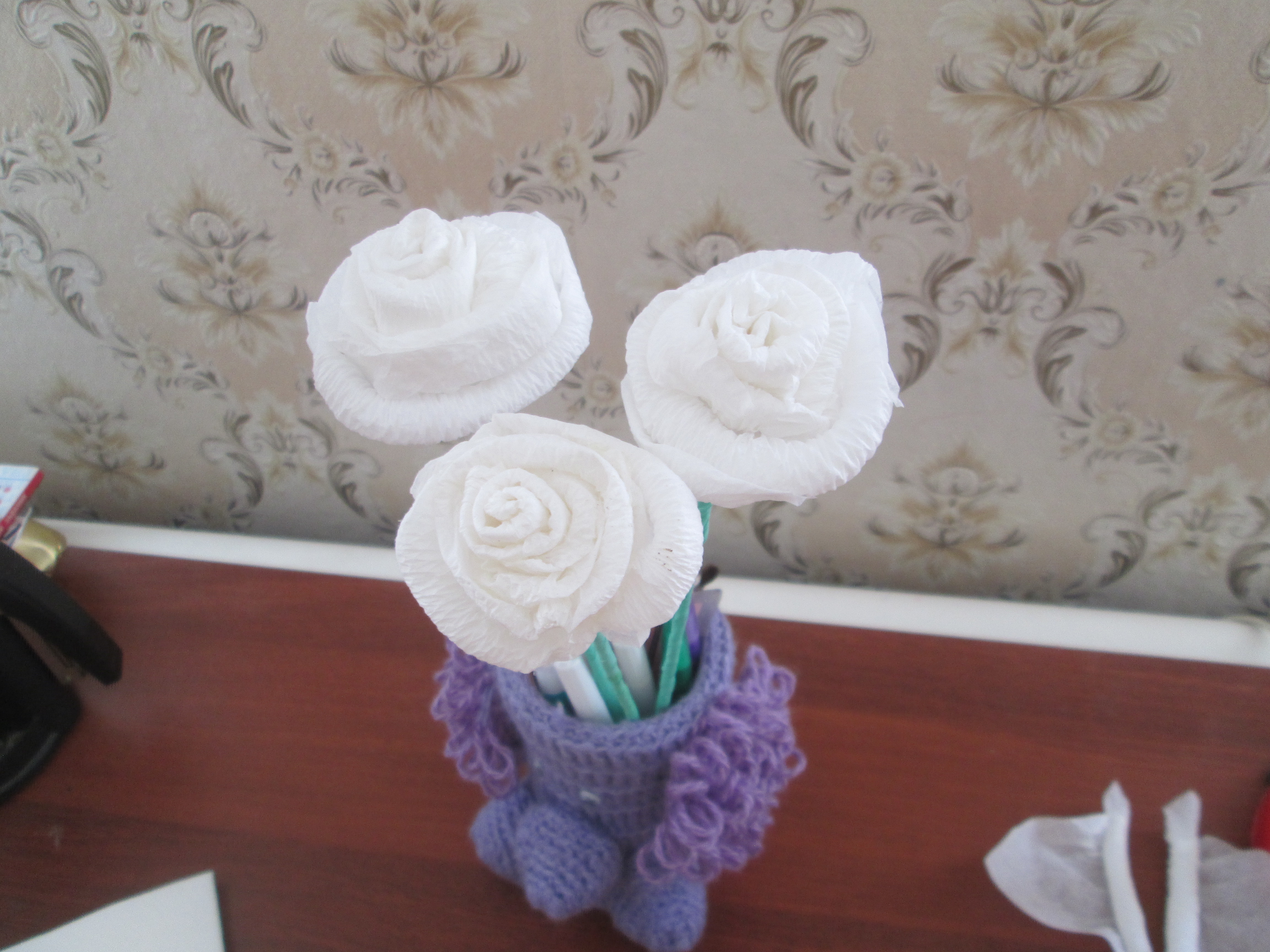 Розы из салфеток