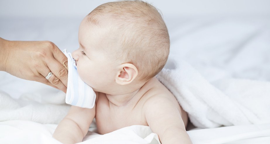 Почему у детей текут слюни?