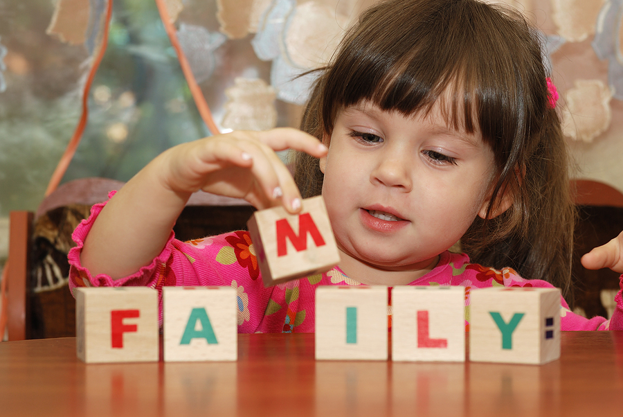 С какого возраста нужно заниматься изучением иностранного языка с ребенком