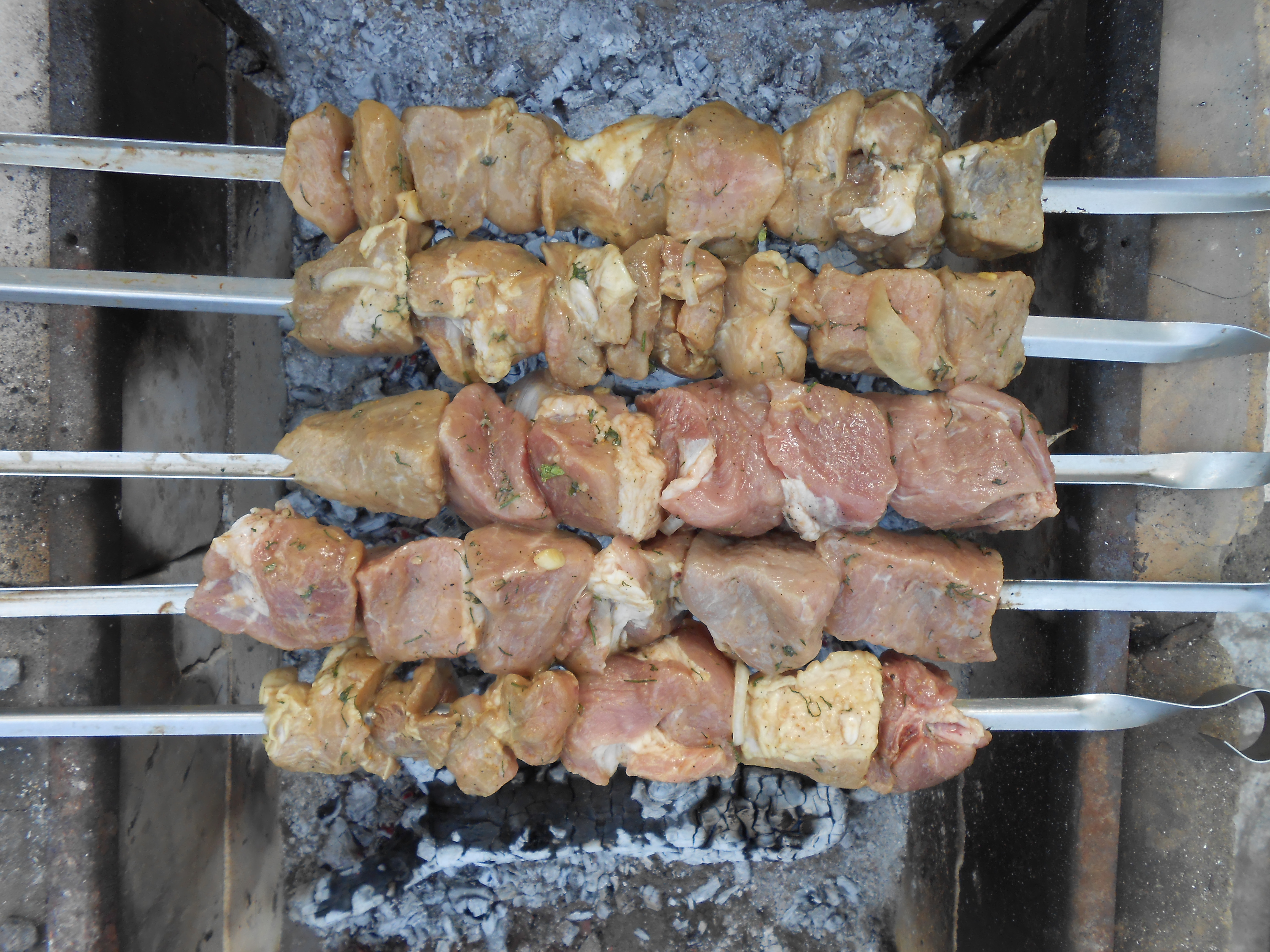 Секреты маринования мяса на шашлык